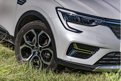 Jeep Compass e-Hybrid vs KIA Niro Hybrid vs Renault Arkana E-Tech